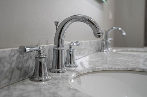 518 6 Ave, Broadview IL 60153-1149 exterior