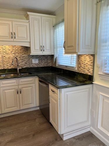 4 Cheryl Ave, Wallingford CT  06492-3911 exterior