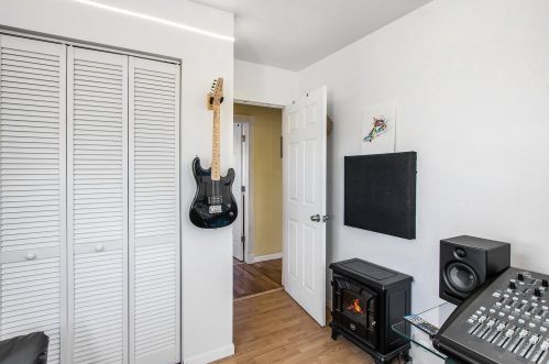 4508 Cedarcrest Ave, Kalamazoo MI 49024-9523 exterior