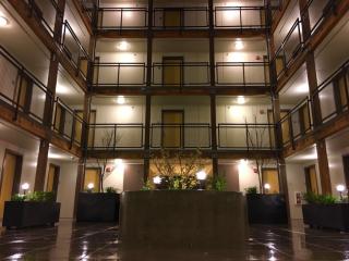 4039 8th Ave, Seattle WA  98105-6480 exterior