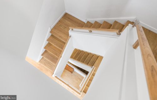 833 Bainbridge St, Philadelphia PA  19147-2009 exterior