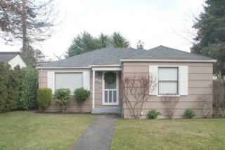 3838 35th Ave, Seattle WA  98126-2419 exterior