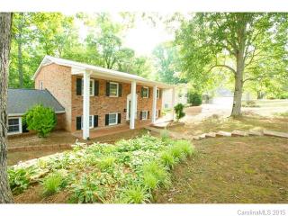 409 Rosemary Ln, Gastonia, NC 28054-4951