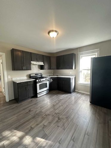 127 Winnikee Ave, Poughkeepsie NY  12601-2711 exterior