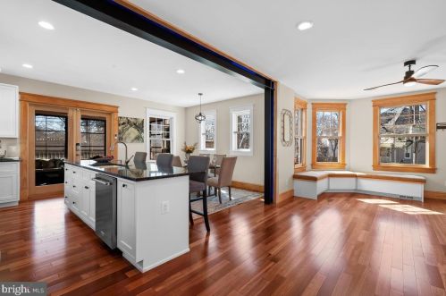 7105 Carroll Ave, Silver Spring MD 20912-4637 exterior