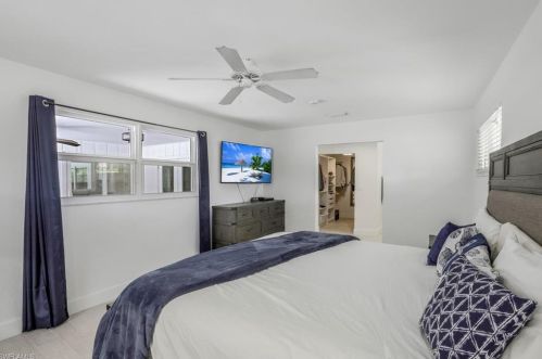 3155 70 St, Naples FL 34105-7221 exterior