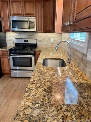 53 Charlene Dr, New Britain CT  06053-2011 exterior