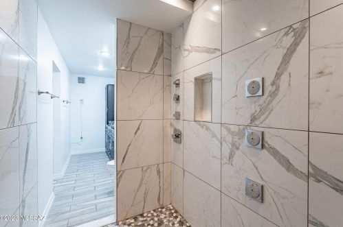 9814 1st St, Tucson AZ  85748-1950 exterior