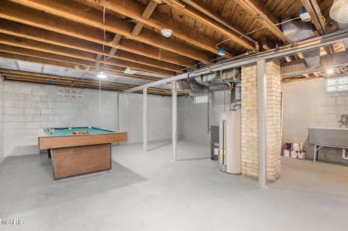 2113 Norman Ave, Meskegon MI  49441-3461 exterior