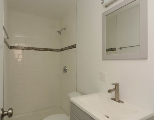 1938 Drake Ave, Chicago IL  60647-3605 exterior