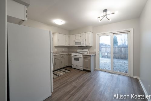 4301 36th St, Grand Rapids MI 49512-1947 exterior