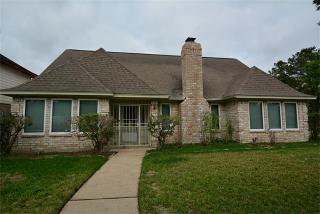 2202 Woodland Park Dr, Houston TX  77077-6430 exterior