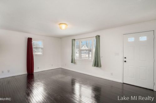 2134 Collingwood Ave, Wyoming MI exterior