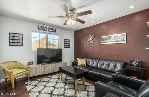 1233 El Camino Dr, Phoenix AZ 85051-9124 exterior