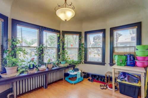 2106 34, Milwaukee WI 53215-2301 exterior