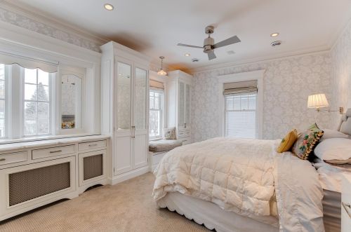 872 Goodrich Ave, Saint Paul MN 55105-3124 exterior