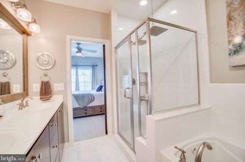 909 Montgomery, Alexandria VA 22314-1638 exterior