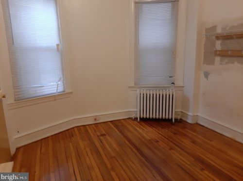 114 49 St, Philadelphia PA 19143-4411 exterior