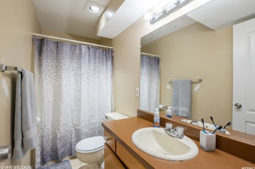 6499 Lotus Way, Taylorsville UT 84081-4307 exterior