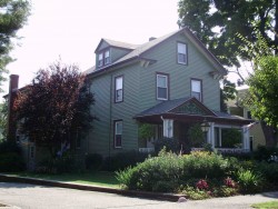 67 Prescott St, Newton, MA 02460-1718