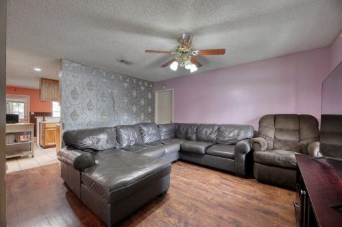 3000 3rd St, Austin, TX 78702-4830