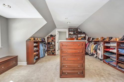 23 Carleton Ave, Briarcliff NY 10510-1723 exterior