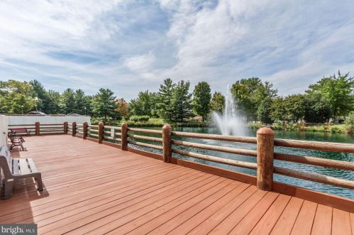 3330 Leisure World Blvd, Silver Spring MD  20906-5622 exterior