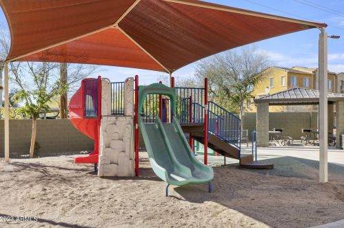 900 94th St, Chandler AZ  85224-6243 exterior