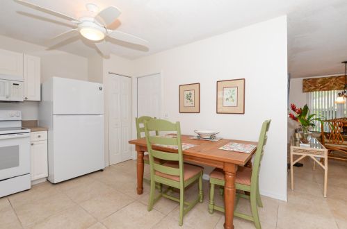 5675 Travelers Way, Fort Pierce FL 34982-4058 exterior