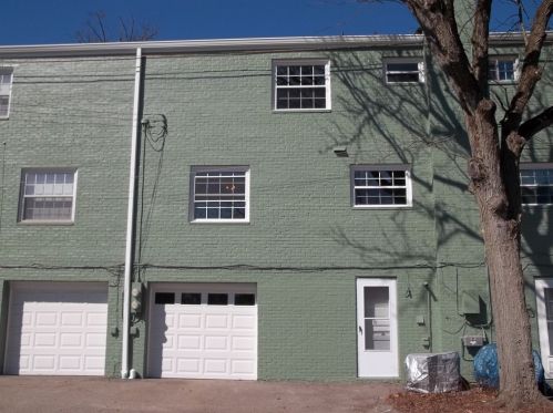 30 Chapel Dr, Pittsburgh PA 15237-2518 exterior