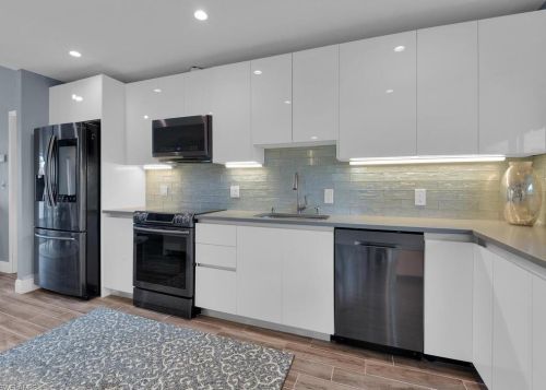 762 Reef Pt Cir, Naples FL 34108-8776 exterior