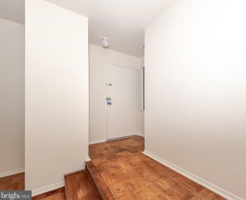 2105 Walsh View Ter, Silver Spring, MD 20902-5227