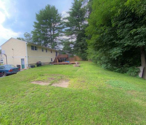 51 Heather Ln, Concord, NH 03301-2658