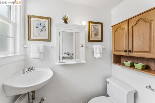 1384 Ada St, Berkeley CA 94703-1059 exterior