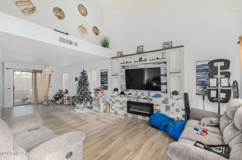 3044 Country Meadow Dr, Tucson AZ  85742-4855 exterior