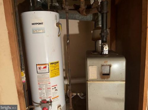 2837 Lawrence St, Philadelphia PA 19120-2803 exterior