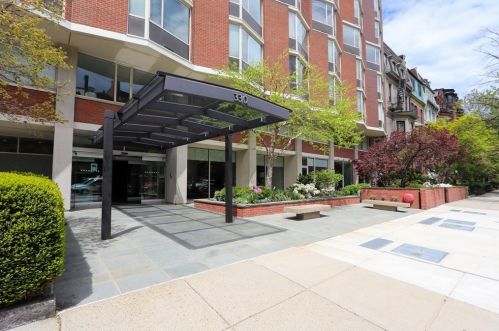 330 Beacon St, Boston MA exterior