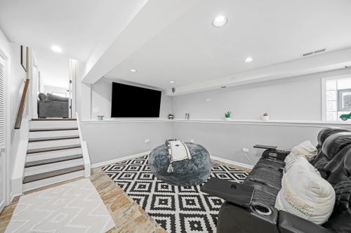 6729 64th Pl, Chicago IL  60638-4837 exterior