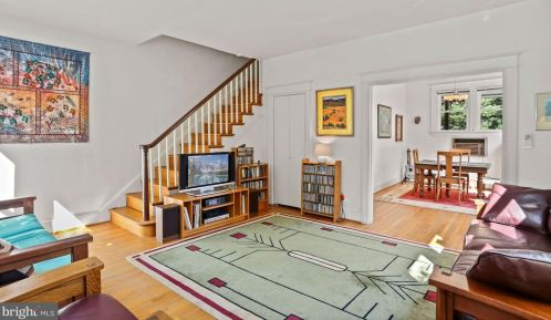 4417 Fessenden St, Washington DC 20016-4243 exterior