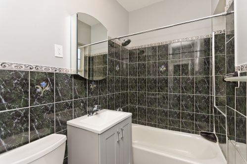 1048 Spaulding Ave, Chicago IL  60651-4141 exterior