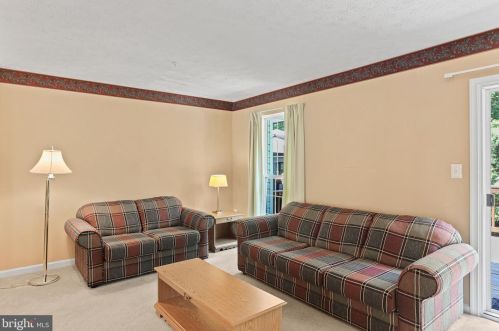 224 Foxtree Dr, Glen Burnie MD 21061-6347 exterior