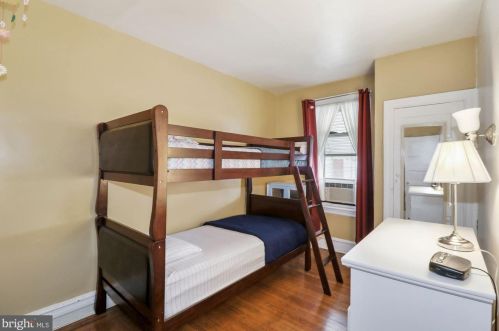 5815 Addison St, Philadelphia PA 19143-1204 exterior