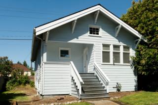 6519 Cleopatra Pl, Seattle, WA 98117-5057