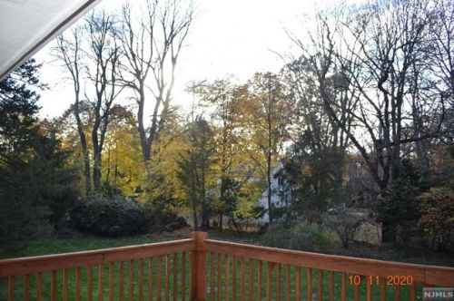 199 Knickerbocker Rd, Demarest NJ  07627-1011 exterior