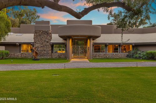 2111 Colter St, Phoenix AZ  85015-2821 exterior