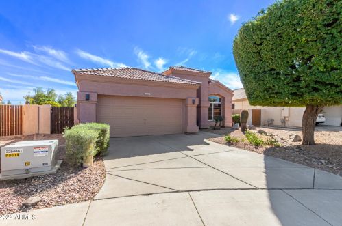 647 Gregory Pl, Chandler, AZ 85226-5824