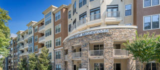 40 Peachtree Valley Rd, Atlanta GA  30309-1451 exterior