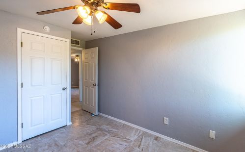 8545 Calle Bolivar, Tucson AZ 85715-5604 exterior