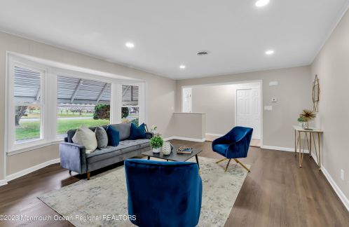 176 Bartley Rd, Jackson Twp NJ  08527-1240 exterior