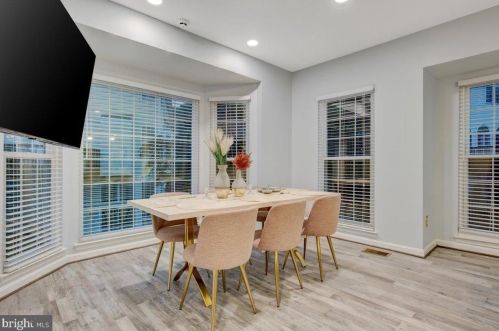 3405 Governors Crest Ct, Alexandria VA  22310-2337 exterior